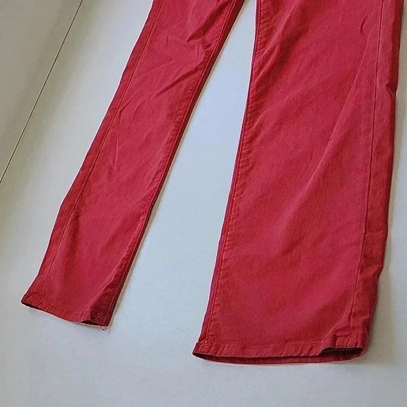 MOTHER The Tomcat Prep Jeans Poppy Red Killing Time - Picture 6 of 13